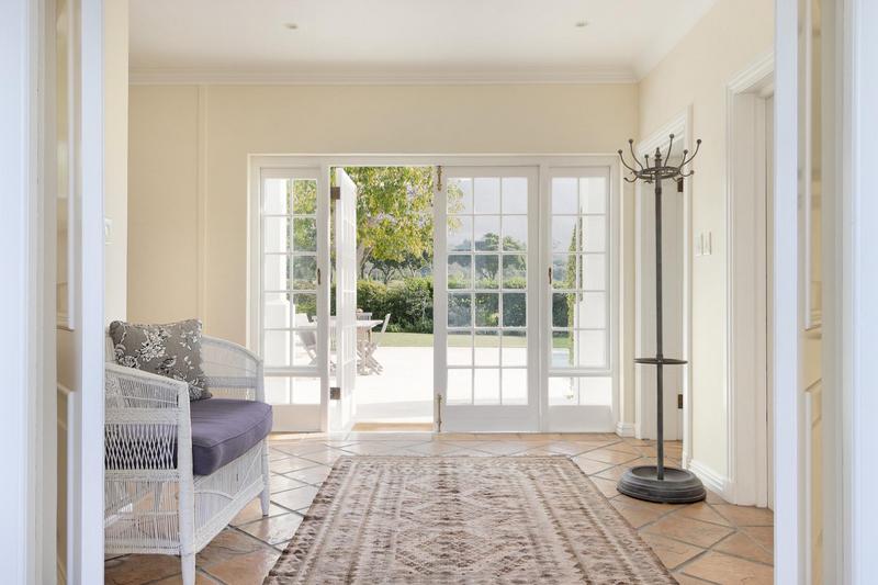 To Let 3 Bedroom Property for Rent in Steenberg Estate Western Cape